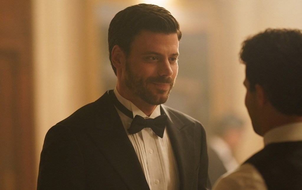 François Arnaud dans le rôle de Scott Hunter de Heated Rivalry.