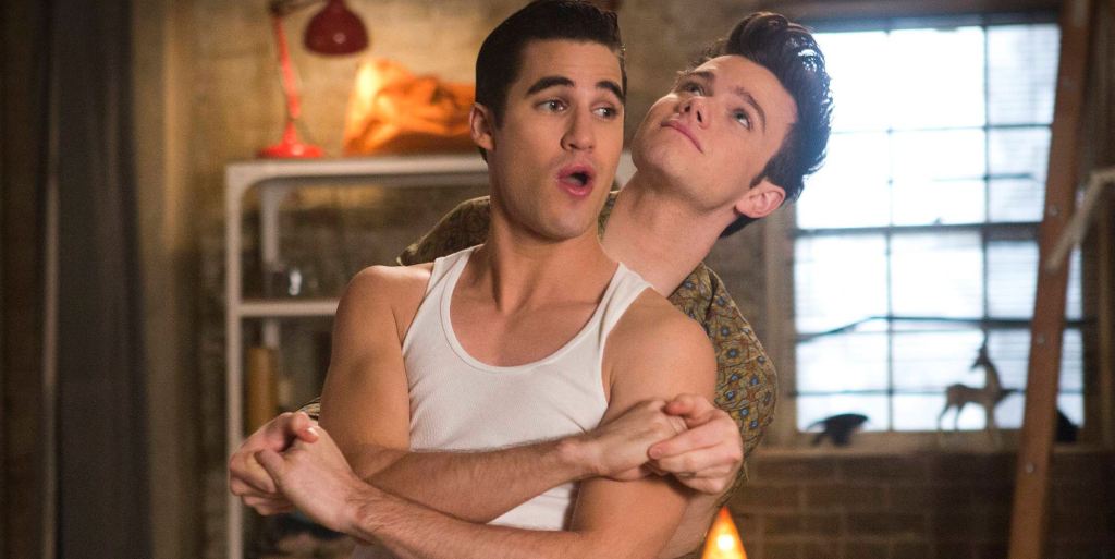 Darren Criss et Chris Colfer dans le rôle de Blaine Anderson et Kurt Hummel dans Glee