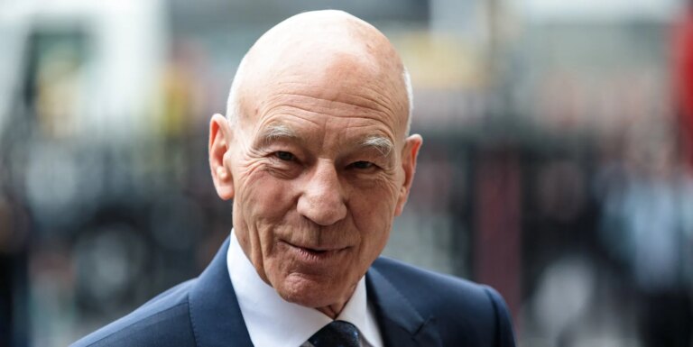 Patrick Stewart ne pouvait pas imaginer prendre sa retraite « officiellement » lors de son dernier entretien avant sa mort Memorial Service Takes Place For Theatre Great Sir Peter Hall OBE