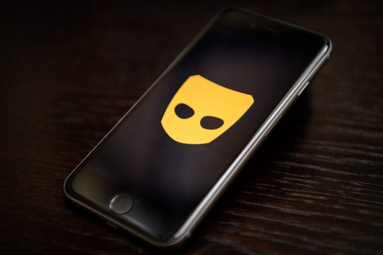 Grindr peut utiliser vos photos et vos clics pour entraîner l'IA. Voici comment vous désinscrire. Levi Chambers