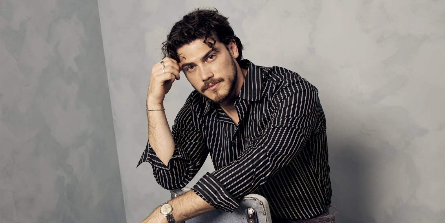 Jack Innanen répond aux accusations de queerbaiting concernant le personnage « adulte » sexuellement fluide Getty Images Portrait Studio Presented By IMDb And IMDbPro At The Intercontinental Hotel Toronto, 2026