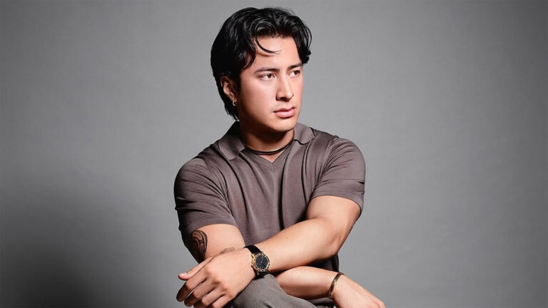 La star de « Heated Rivalry » Hudson Williams est le nouvel ambassadeur de Bvlgari Logo