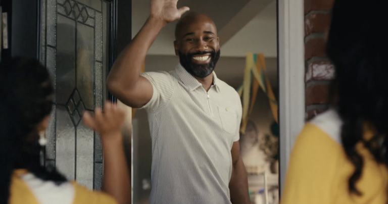 Les papas sont les plus sensibles aux publicités anti-trans. Une nouvelle boîte à outils les aide à apprendre à laisser briller les enfants trans. Les papas sont les plus sensibles aux publicités anti-trans. Une nouvelle boîte à outils les aide à apprendre à laisser briller les enfants trans.