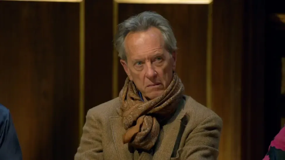 Richard E Grant dans Les Traîtres